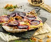 Rote Bete-Flammkuchen