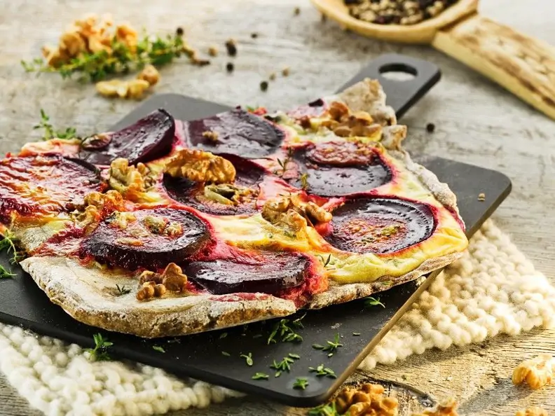 Rote Bete-Flammkuchen