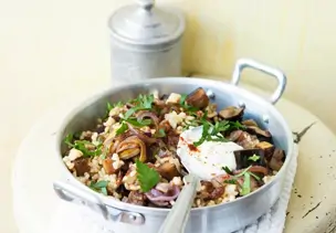 Auberginen-Bulgur mit Joghurt