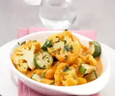 Blumenkohlcurry mit Zucchini