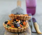 Vegane Gemüsetarte mit Möhren und Auberginen