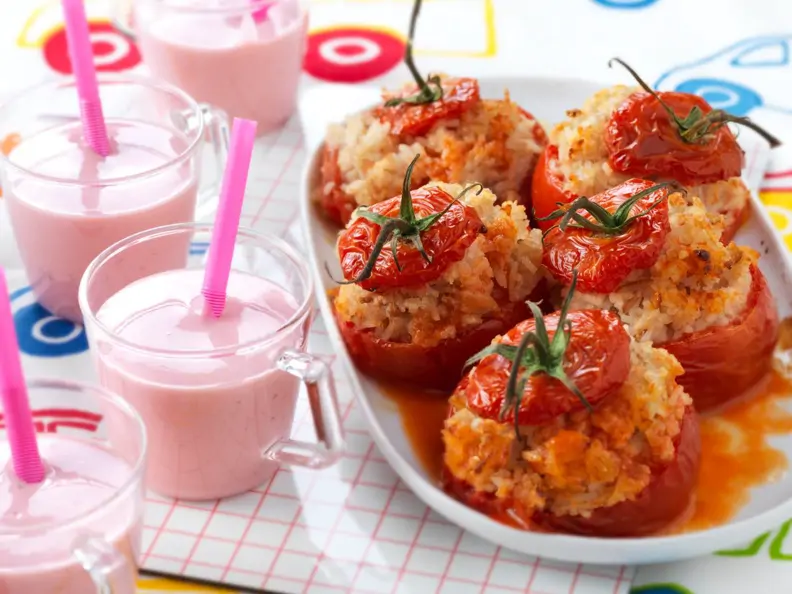 Tomaten mit Reis gefüllt