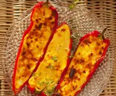 Paprikaschoten mit Feta gefüllt