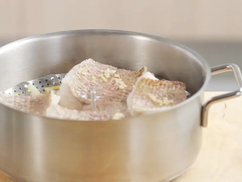 Red Snapper mit Gemüse