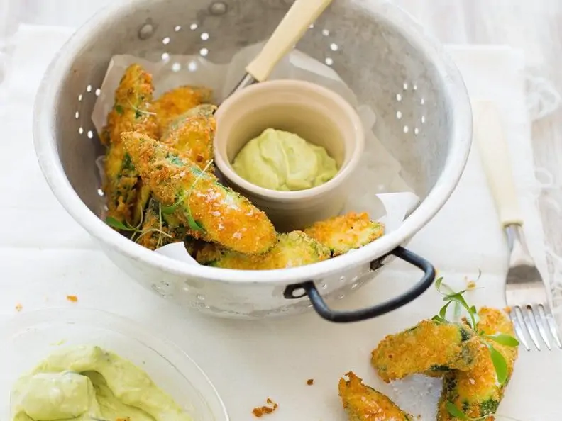 Gebackene Zucchini mit Dip