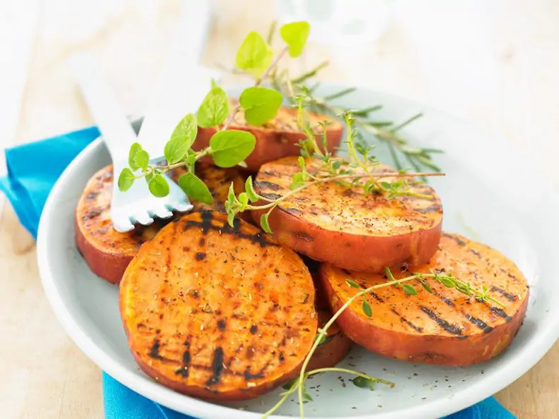 Gegrillte Süßkartoffel