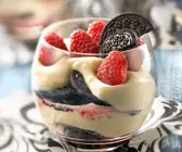 Oreo-Tiramisu mit Himbeeren