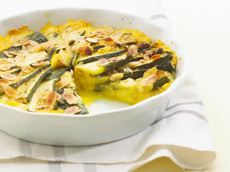 Polenta-Zucchinikuchen