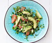 Avocado-Grapefruit-Salat mit Quinoa