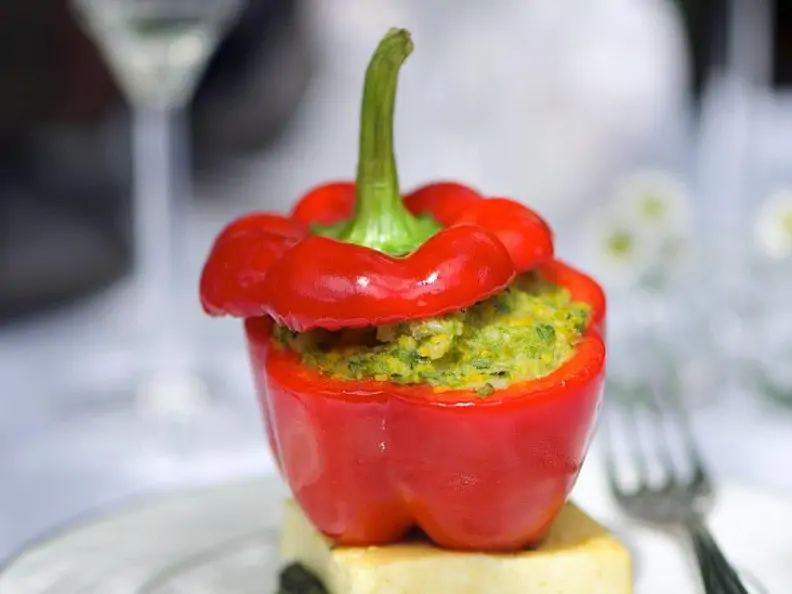Gefüllte Paprika mit Polenta