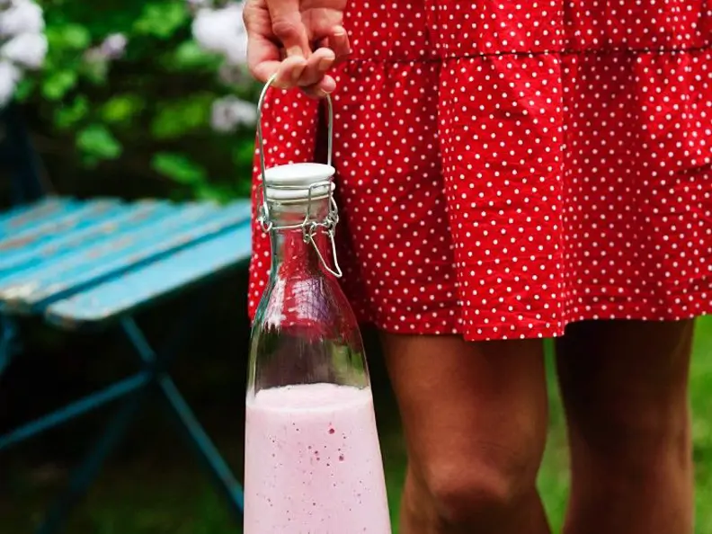 Himbeer-Smoothie mit Nektarinen