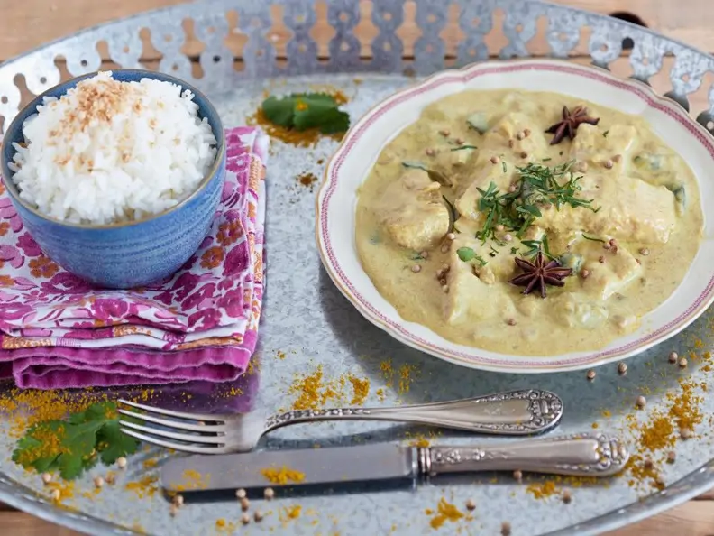 Indisches Curry mit Fisch